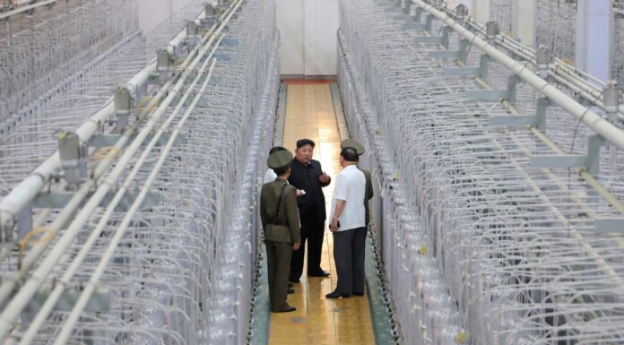 Pyongyang détient environ 2 tonnes d’uranium hautement enrichi, selon Séoul