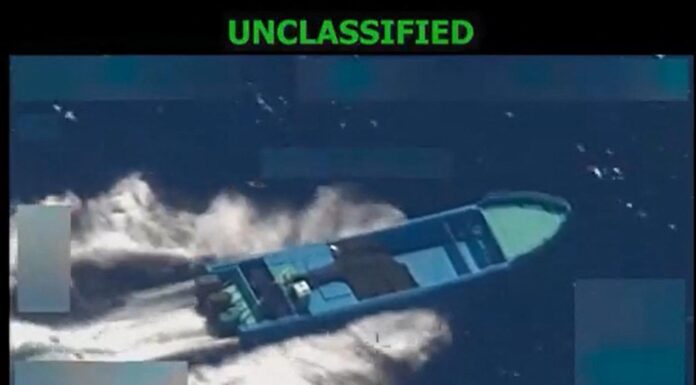 Les Etats-Unis disent avoir pris pour cible des bateaux de narcotrafiquants dans le Pacifique, faisant 14 morts