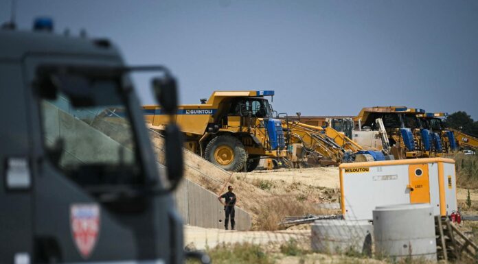 Six hommes mis en examen pour avoir mené une opération « commando » contre des opposants à l’A69
