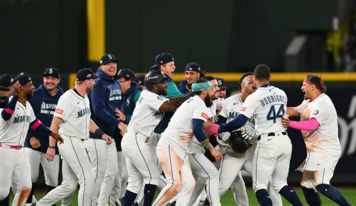 1760194114_mariners-win-alds-101125.jpg