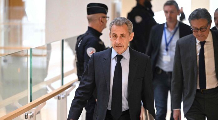 Nicolas Sarkozy convoqué pour connaître la date et le lieu de son incarcération après sa condamnation à cinq ans de prison