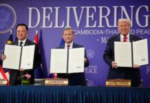 Donald Trump assiste à la signature d’un accord de cessez-le-feu entre Cambodge et Thaïlande lors du sommet de l’Asean