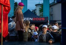 Les jeunes Polonais de Konfederacja, tenants d’une « radicalité » au service de l’extrême droite