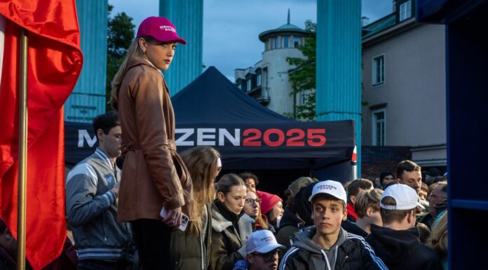 Les jeunes Polonais de Konfederacja, tenants d’une « radicalité » au service de l’extrême droite