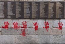 Quatre Bulgares jugés à Paris dans l’affaire des mains rouges taguées sur le Mémorial de la Shoah