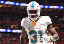 Dolphins’ Ollie Gordon II irate after penalty