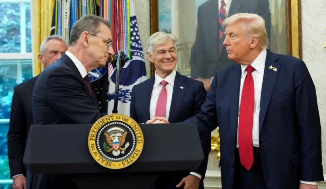 Sous la pression de Donald Trump, Pfizer va baisser le prix de certains médicaments aux Etats-Unis