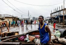 Au Cameroun, la victoire contestée de Paul Biya pour un huitième mandat ravive les tensions