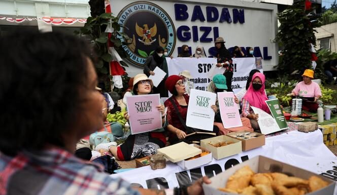 En Indonésie, le programme de repas gratuits tourne à l’indigestion