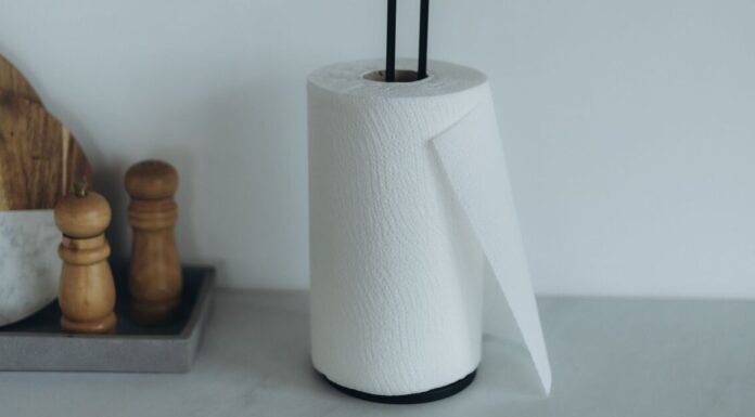 UK households urged to ditch paper towels – 1 thing mops up better