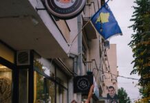 Dans le nord du Kosovo, les Serbes forcés de se plier à la loi de Pristina