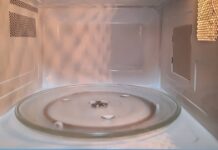 Microwave grease melts off with ease thanks to 1 natural item from your fridge