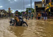 Le centre du Vietnam connaît des crues historiques, avec un maximum de 1,73 mètre de pluie atteint en 24 heures