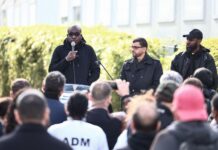 Mort de Zyed et Bouna : les images de la cérémonie d’hommage à Clichy-sous-Bois vingt ans après