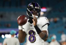 Lamar Jackson throws 4 touchdowns in thrilling Ravens return vs Dolphins