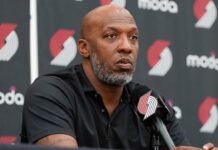 Clippers fans jeer Trail Blazers after Chauncey Billups arrest