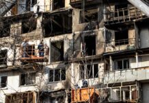 treize sites touchés dans la nuit par une quarantaine de drones et un missile balistique russe