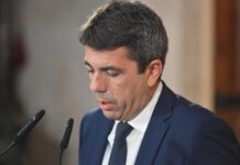 un an après, le président de la région, Carlos Mazon, annonce sa démission