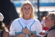 Sophie Cunningham poses for photo with Sydney Sweeney