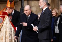 Juan Carlos dans « Le Monde », de successeur désigné du général Franco à l’exil doré à Abou Dhabi