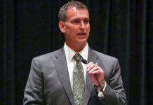 ESPN avoids questioning CFP chair about Baylor incident