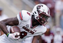 South Carolina receiver confronted by officer after scoring 80-yard touchdown