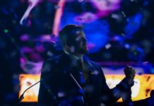 Au Chili, le candidat libertarien Johannes Kaiser crée la surprise à la veille de l’élection présidentielle