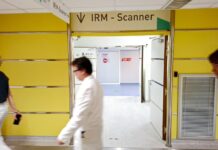 opposée à la décision médicale d’arrêt des soins, une famille transfère son parent en Algérie