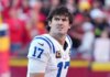 Colts’ Daniel Jones playing through fractured fibula: report