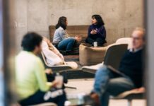 ces initiatives pour réapprendre à se parler