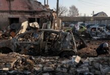 Donald Trump affirme qu’il « faudra bien » que Volodymyr Zelensky accepte le plan américano-russe