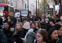 Currys shares top tips to save hundreds of pounds this Black Friday