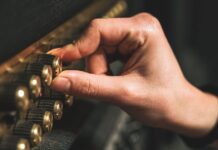 Fed-up woman gets epic revenge on neighbour who blasts music at 2am | UK | News