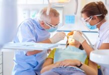 Dentist warns ‘don’t dismiss red flag mouth sign’ if it lasts two weeks