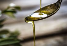 Brits warned storing olive oil in 1 common spot is a big mistake