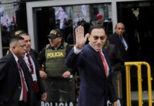 Au Pérou, l’ancien président Martin Vizcarra condamné à 14 ans de prison pour corruption