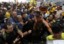 des heurts éclatent entre des manifestants indigènes et la sécurité