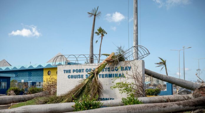 la Jamaïque pressée de faire redémarrer le tourisme, son moteur économique