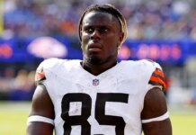 Browns’ David Njoku ‘so happy’ he wasn’t traded at NFL deadline