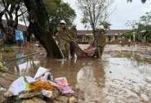 Les inondations meurtrières dans le centre du Vietnam en images