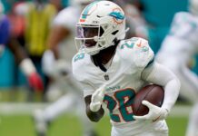Dolphins end 6-game losing streak to Bills with dominant 30-13 win