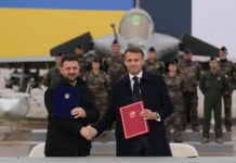la France et l’Ukraine signent une lettre d’intention pour l’achat par Kiev d’une centaine de Rafale