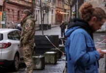 un « processus sérieux » est en cours pour mettre fin aux combats, estime le Kremlin