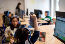 En s’adaptant à l’IA, l’école peut conserver son rôle irremplaçable