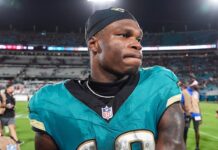 Travis Hunter undergoes knee surgery, ending rookie season with Jaguars