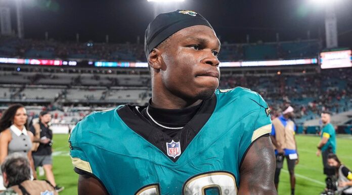 Travis Hunter undergoes knee surgery, ending rookie season with Jaguars