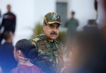 Donald Trump confirme avoir échangé directement avec Nicolas Maduro