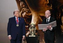 Donald Trump lauréat du premier « prix de la paix » de la FIFA, décerné à l’occasion du tirage au sort de la Coupe du monde 2026