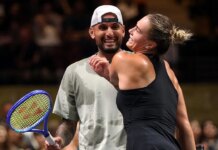 ‘Battle of the Sexes’ tennis match falls flat with fans