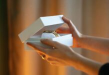 ‘Elegant’ diamond watch reduced from £2,995 to £179 at Debenhams